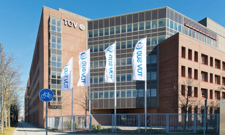 UBM Development und Lambert Immobiliengruppe beauftragen TÜV SÜD Advimo für das HIEX in Düsseldorf 