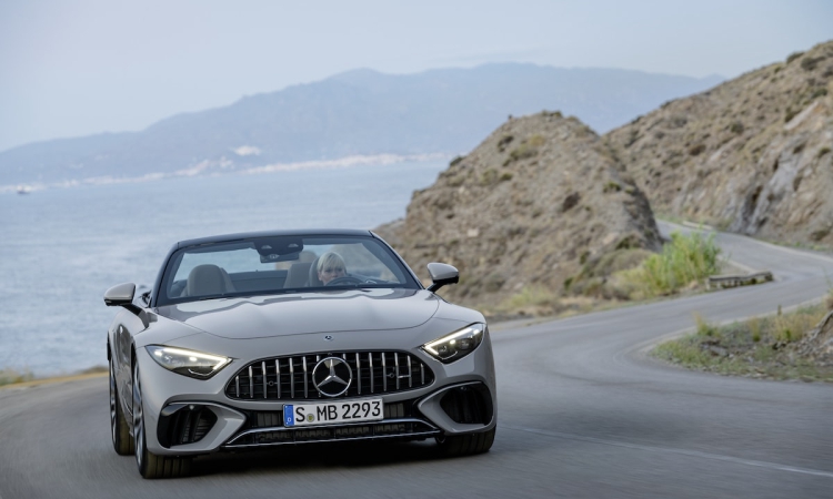 70 Jahre Sport, Luxus und Lifestyle: der Mercedes-Benz SL