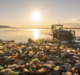 Donau-Clean-up-Mission in Rumänien: mehr als fünf Bootsladungen Müll pro Tag gesammelt 
