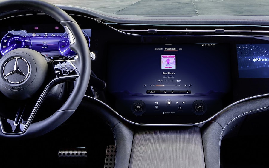 Apple Music und Mercedes-Benz bieten Autofahrern weltweit erstklassiges immersives Spatial Audio