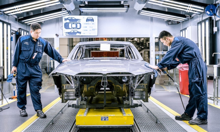 BMW Group sichert sich CO2-reduzierten Stahl für das weltweite Produktionsnetzwerk
