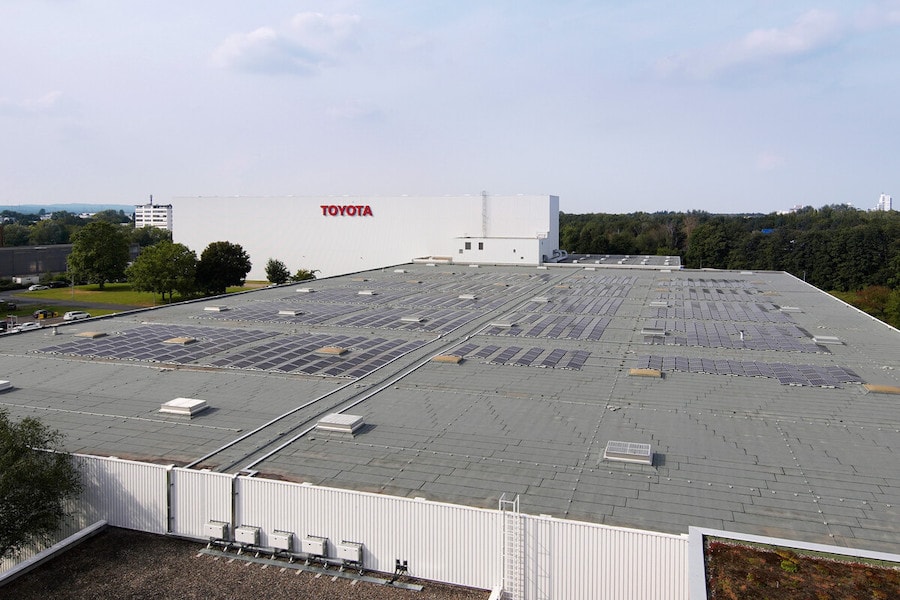 Toyota Deutschland deckt Strombedarf mit der Kraft der Sonne