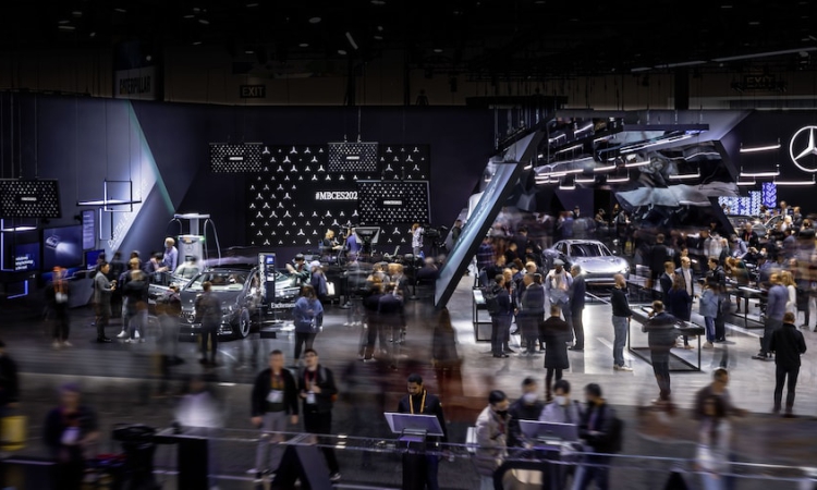 Mercedes-Benz stellt auf der CES 2023 neues Ladenetzwerk und technische Updates vor