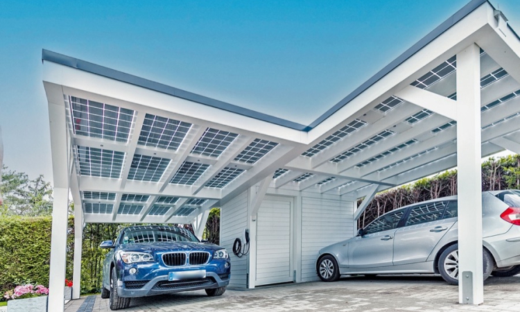 Den Kraftstoff liefert die Natur - Mit einem Solardach selbst Ökostrom fürs Elektroauto gewinnen