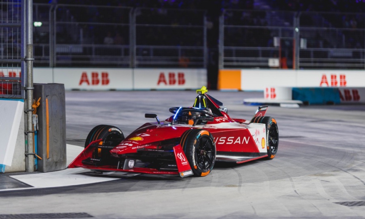 Nissan punktet zum Abschluss der ABB FIA Formel-E-Weltmeisterschaft in London
