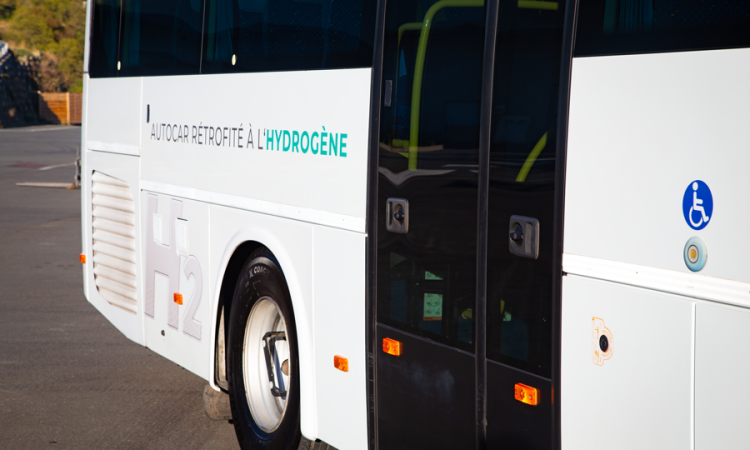 Emissionsfreie Brennstoffzellenbusse während der Olympischen und Paralympischen Spiele 2024 unterwegs