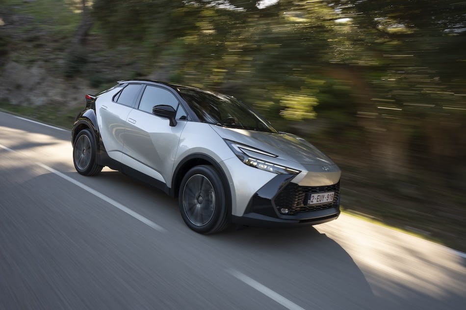 Toyota C-HR Plug-In Hybrid: Intelligente Technologien für über 100 Kilometer elektrische Reichweite