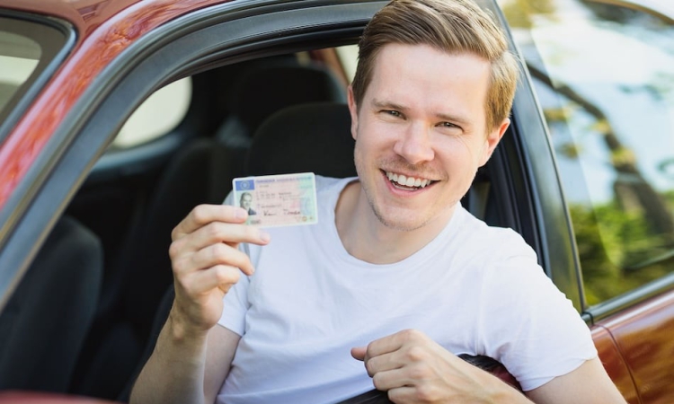 Führerschein hoch im Kurs - Umfrage: So wichtig ist jungen Menschen die eigene Mobilität