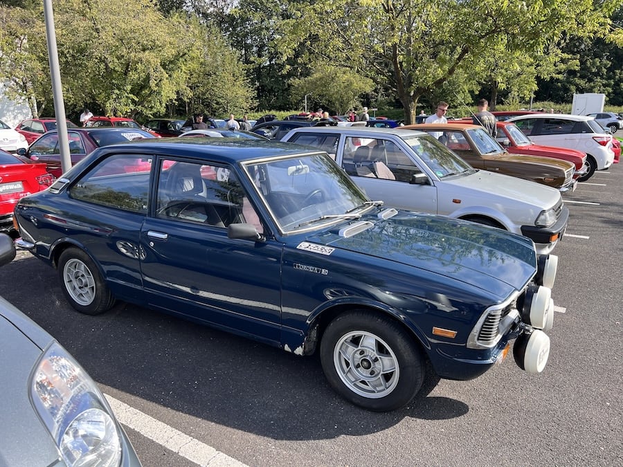 Die Toyota Collection feiert das Jubiläum 30 Jahre Toyota RAV4 mit einem Familientag