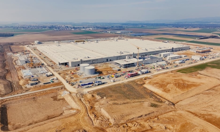 Ein Jahr nach Baubeginn: Das BMW Group Montagewerk für Hochvoltbatterien Irlbach-Straßkirchen